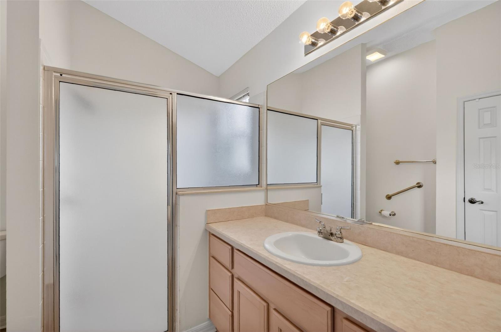 Listing photo id 18 for 17035 94th Berrien Court