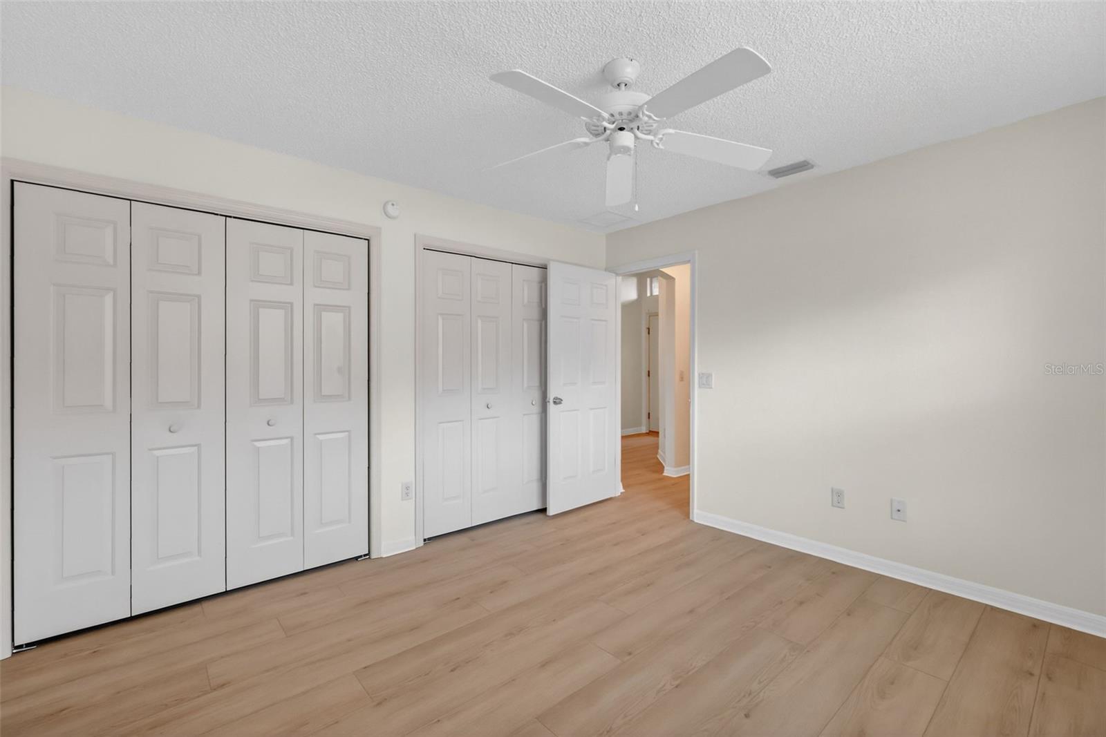 Listing photo id 22 for 17035 94th Berrien Court