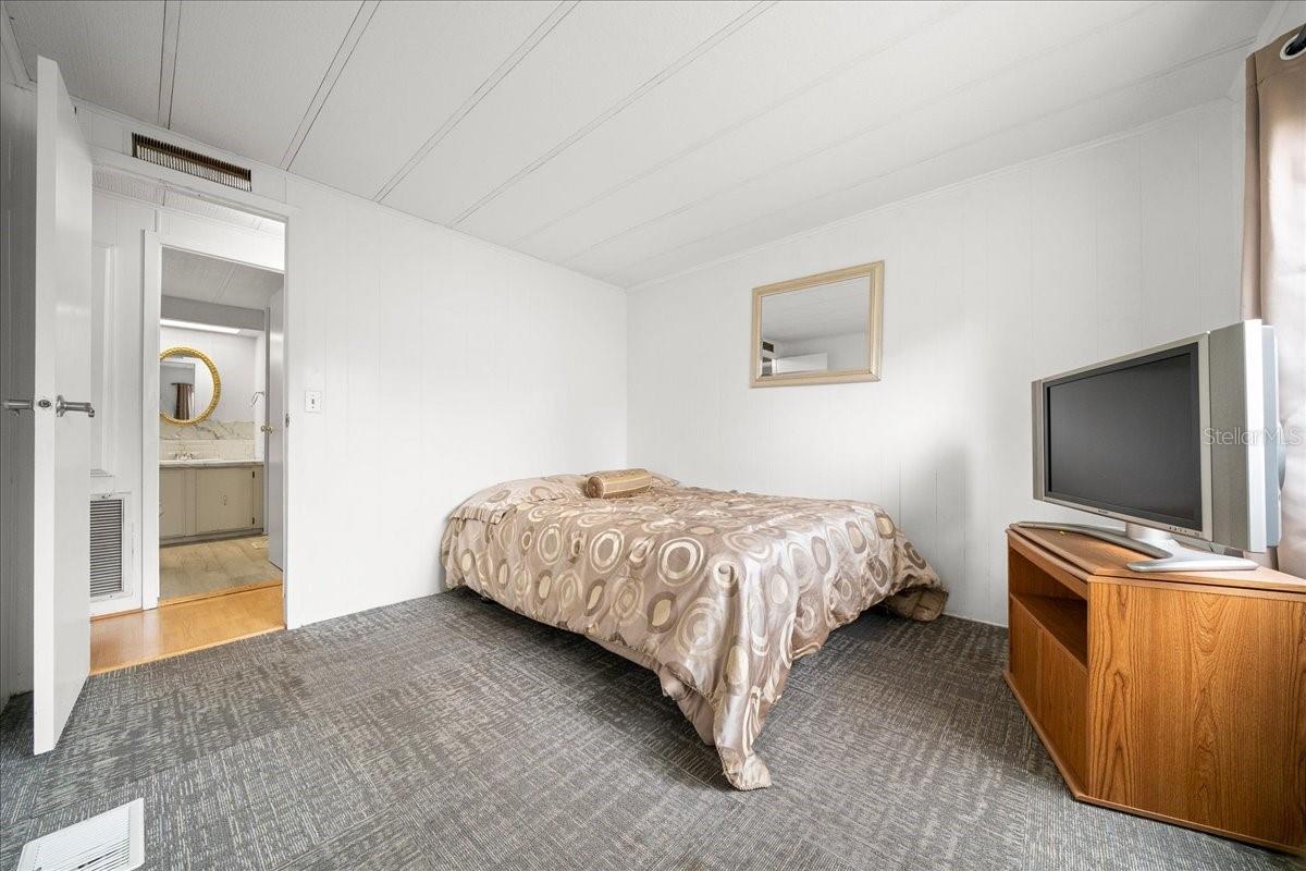 Image 31 of 66 For 1234 Dustin Drive