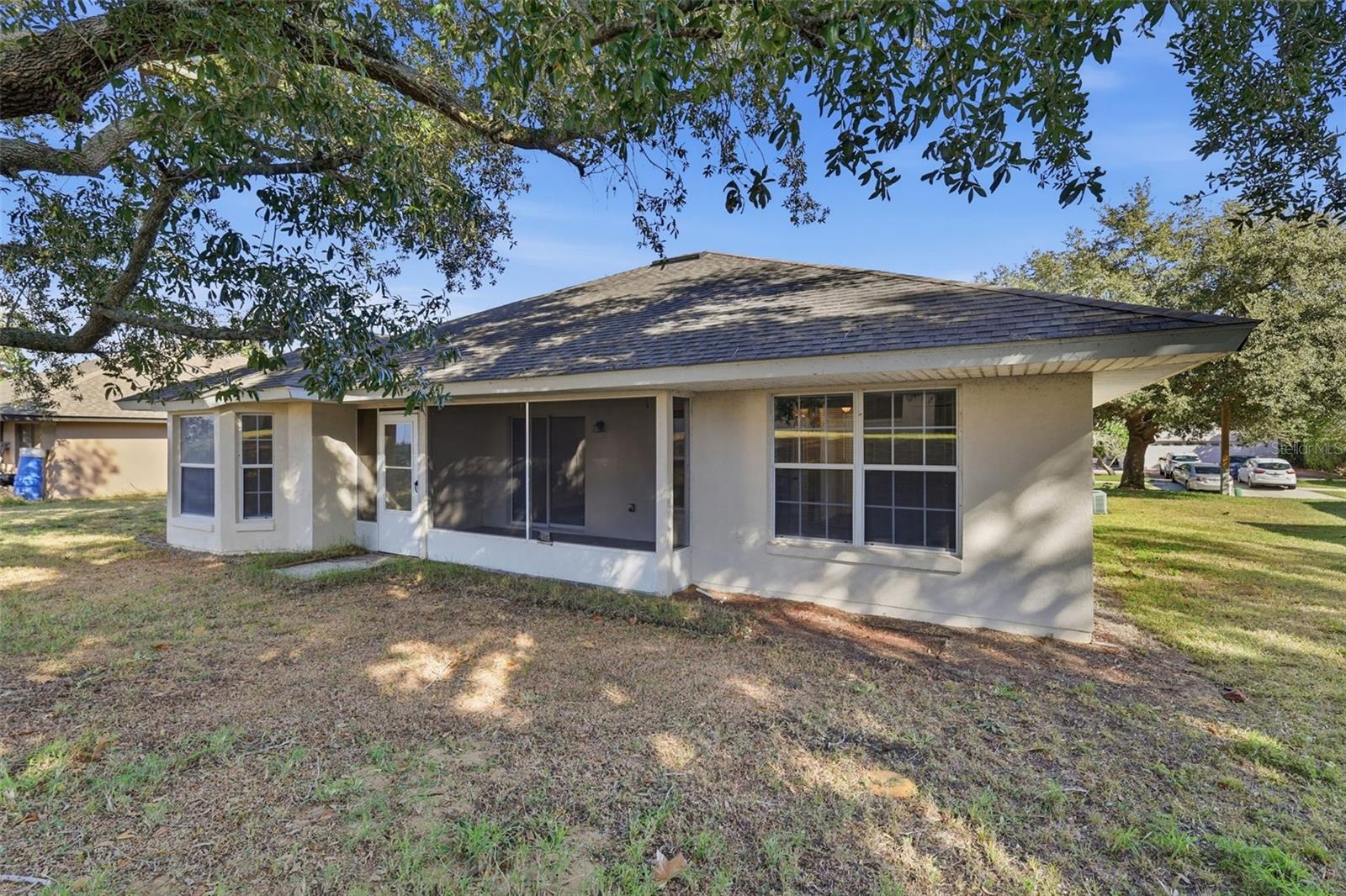 Image 4 of 25 For 4650 Abaco Drive