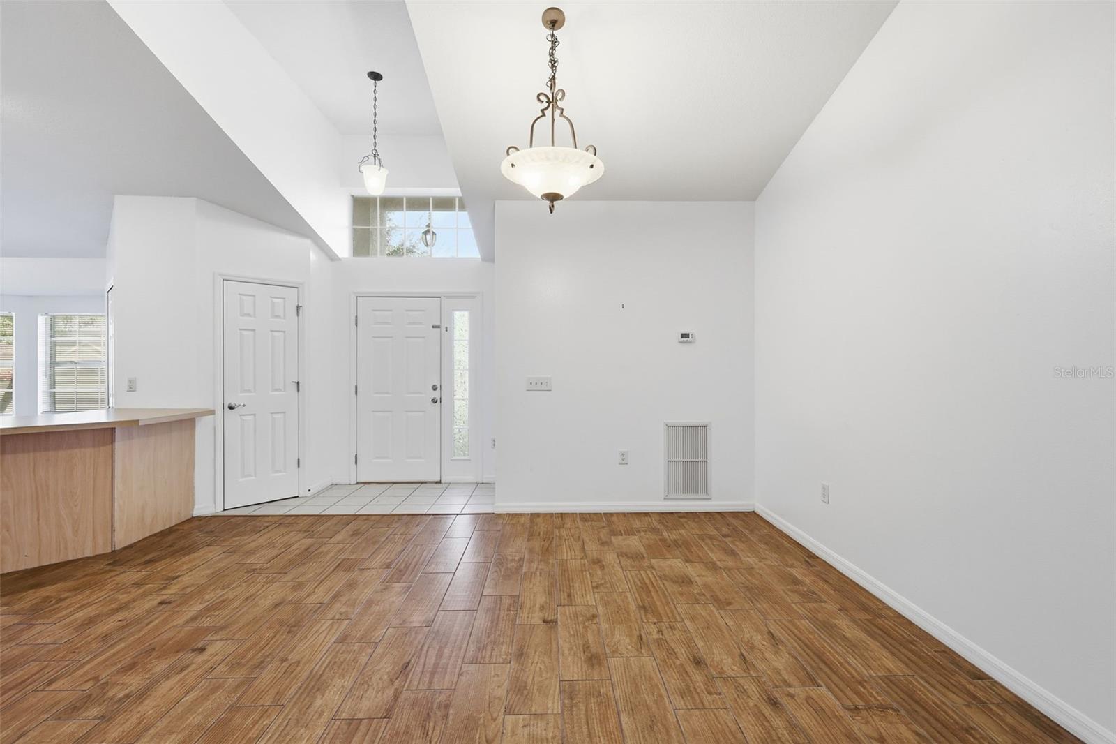 Image 9 of 25 For 4650 Abaco Drive