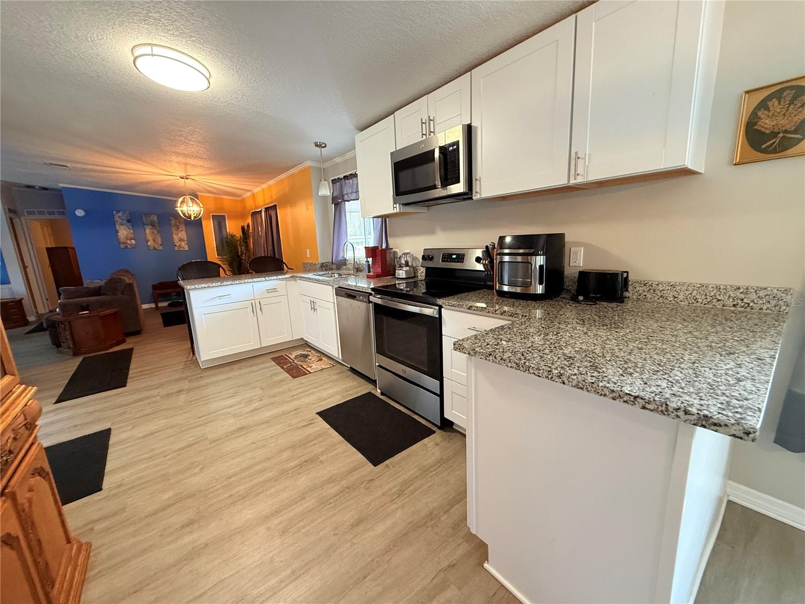 Image 13 of 35 For 18104 143rd Avenue