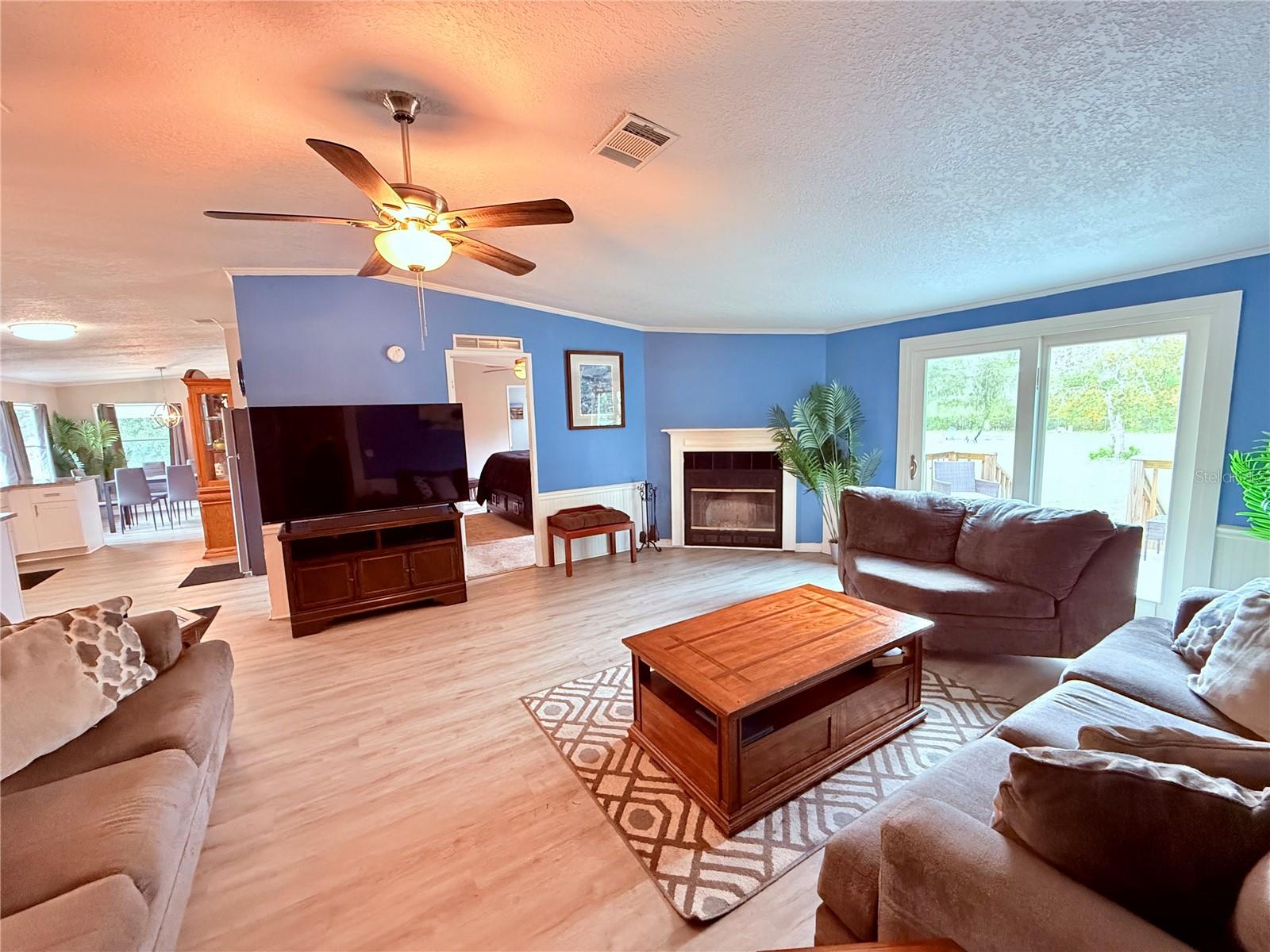 Image 23 of 35 For 18104 143rd Avenue