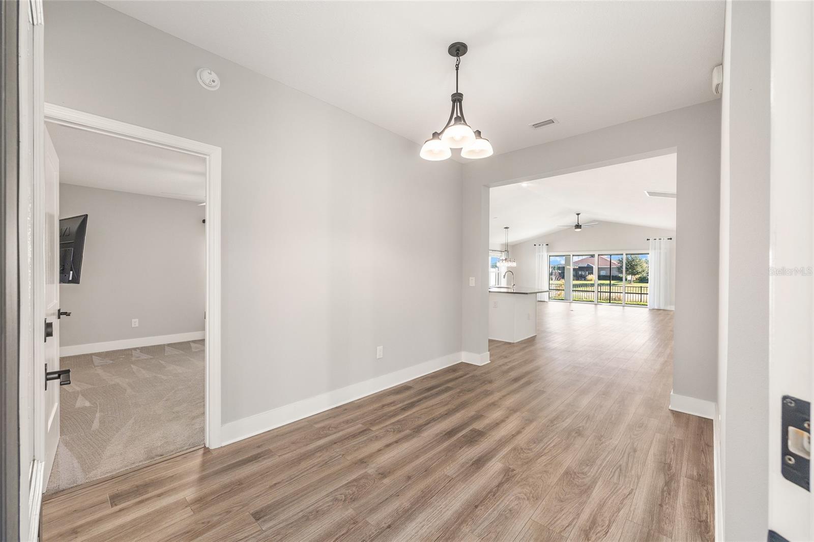 Image 5 of 42 For 5631 Fernandes Court