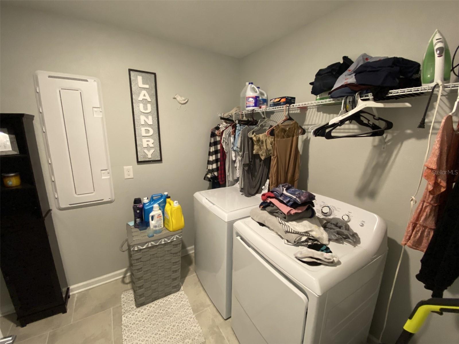 Image 41 of 57 For 5686 Alenlon Way