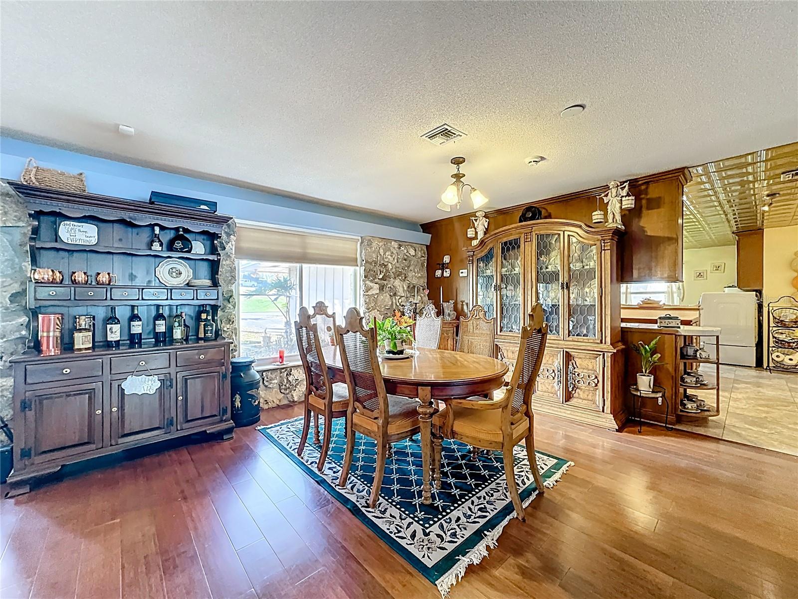 Image 16 of 68 For 6601 Wynn Lane