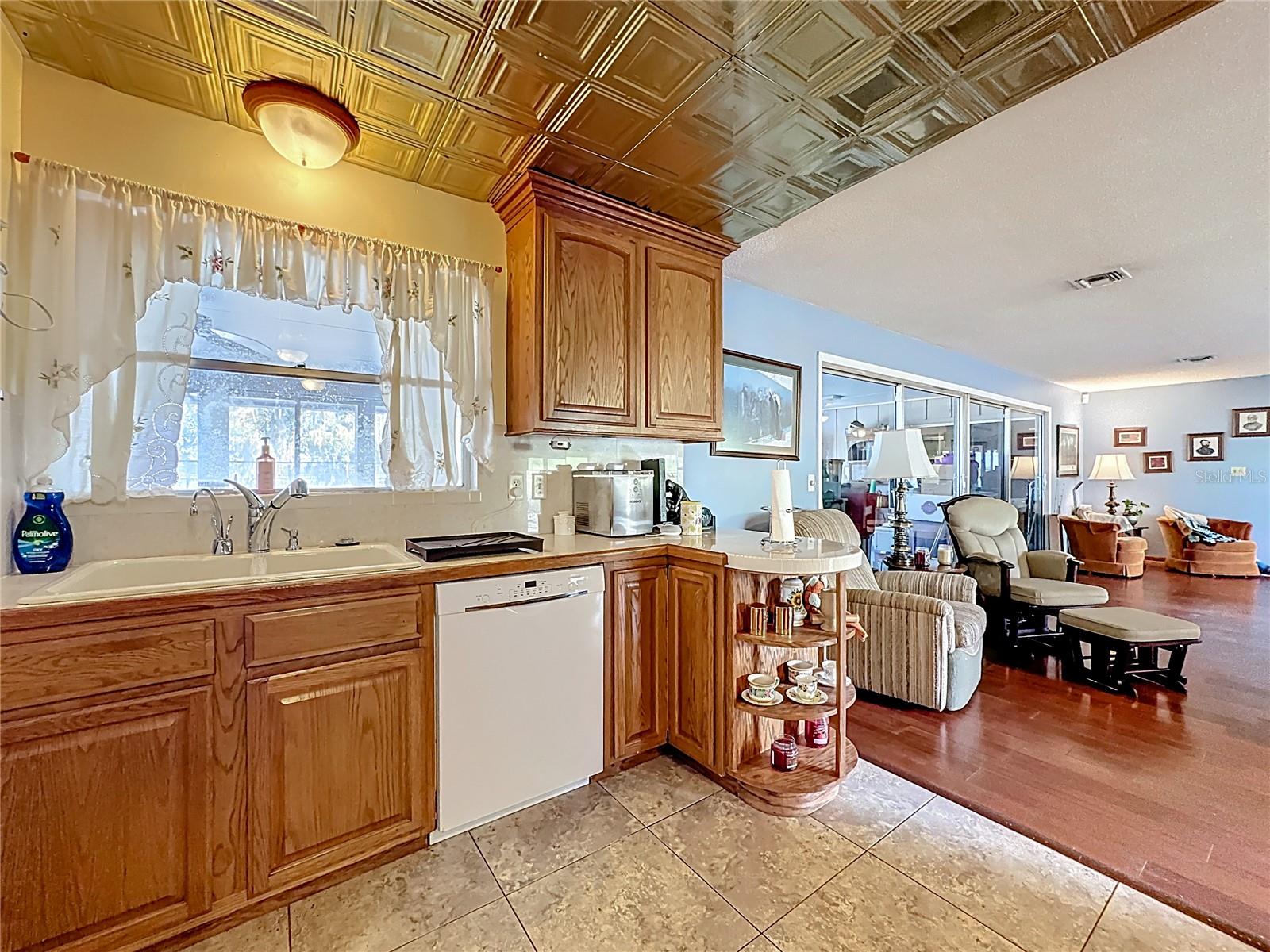 Image 19 of 68 For 6601 Wynn Lane