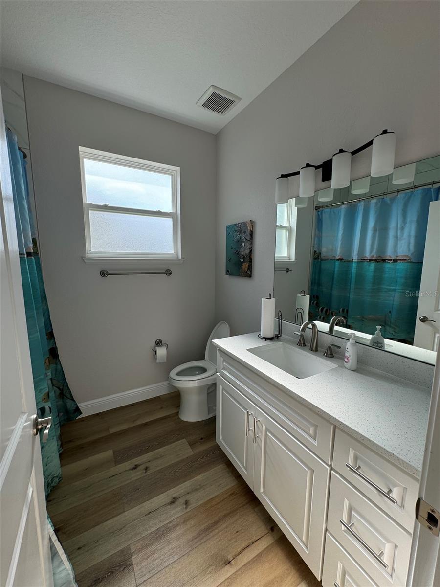 Image 43 of 52 For 5008 125th Loop