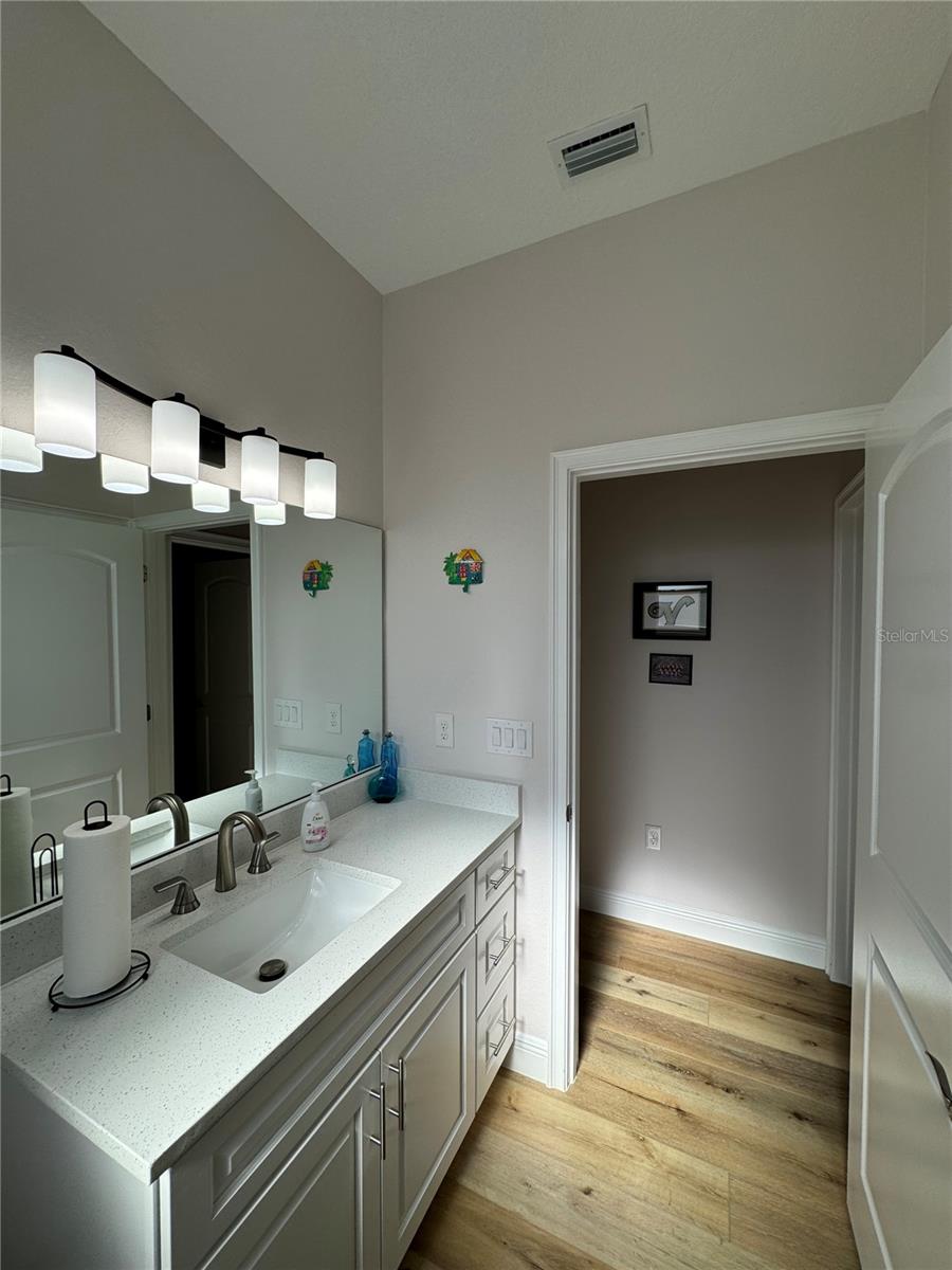 Image 46 of 52 For 5008 125th Loop