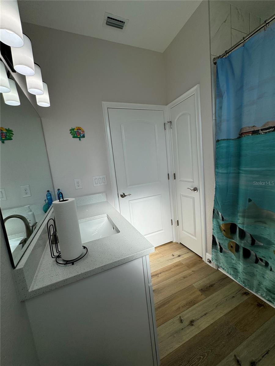 Image 47 of 52 For 5008 125th Loop