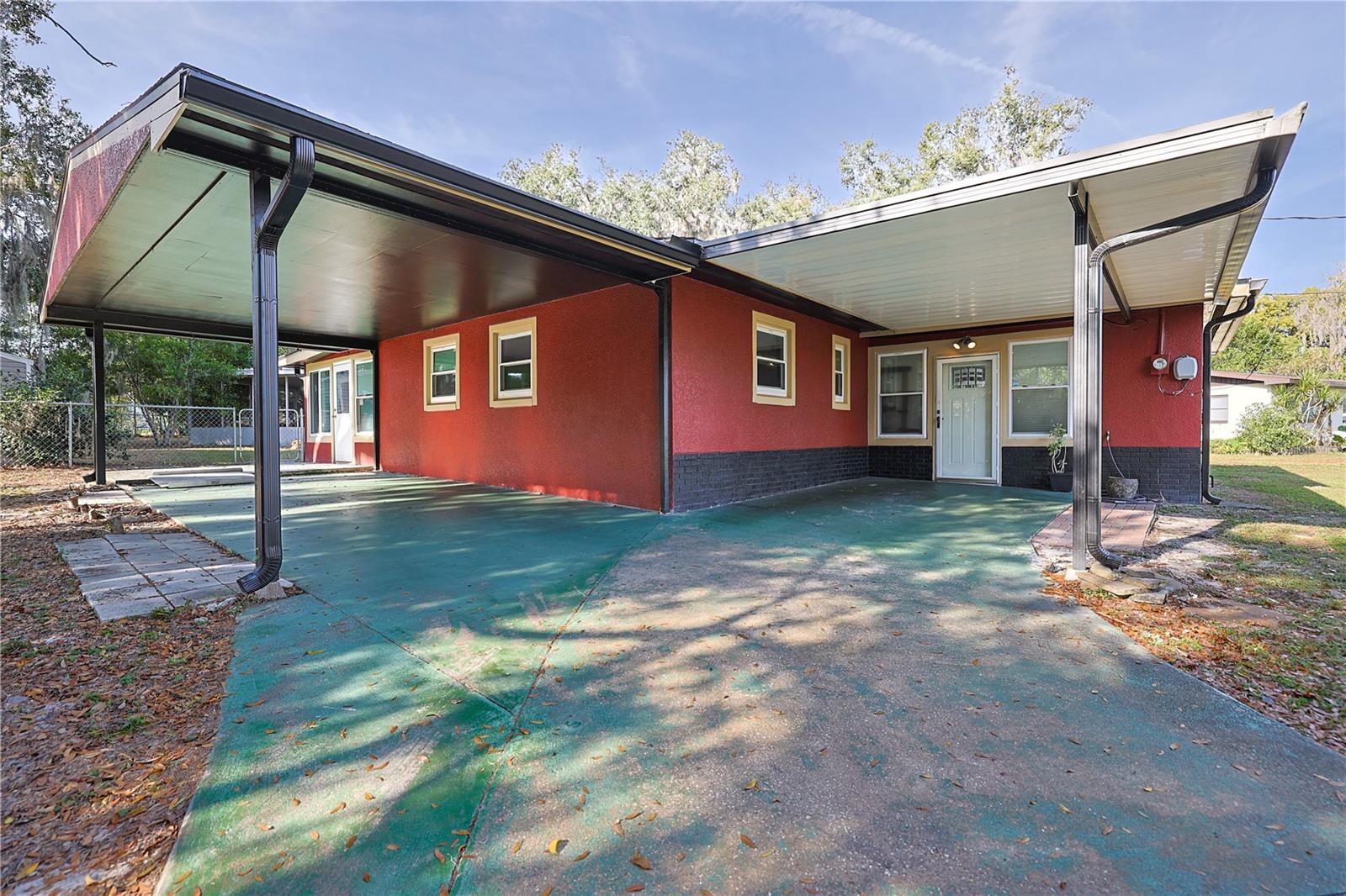 Image 28 of 38 For 613 Scenic Street