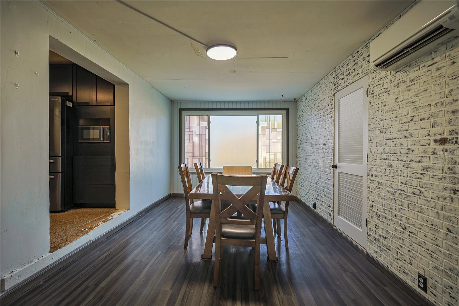 Image 4 of 38 For 613 Scenic Street