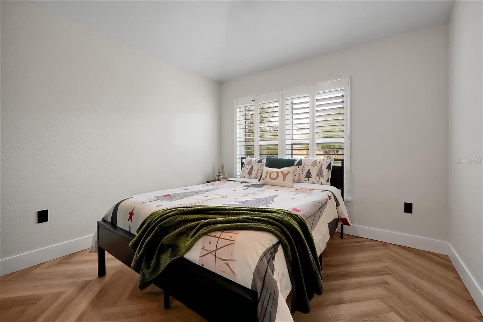 Image 28 of 32 For 15010 Sawgrass Bluff Drive