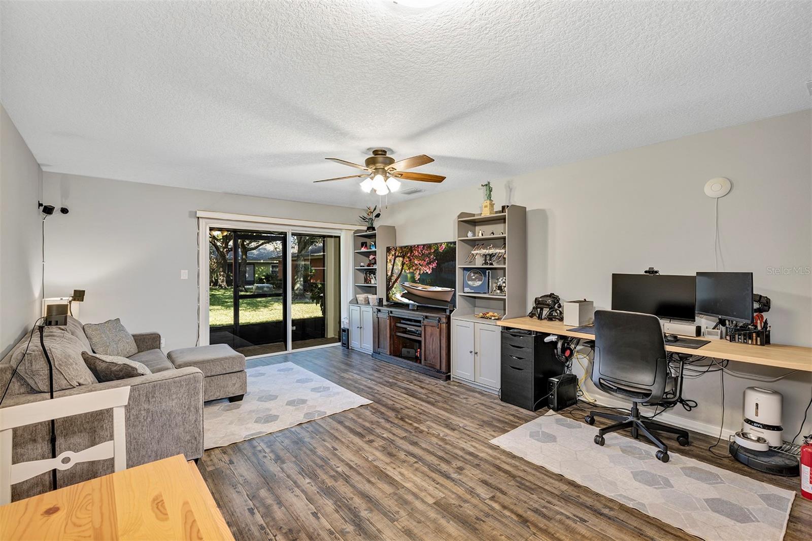 Image 12 of 22 For 4876 Tangerine Avenue 4876