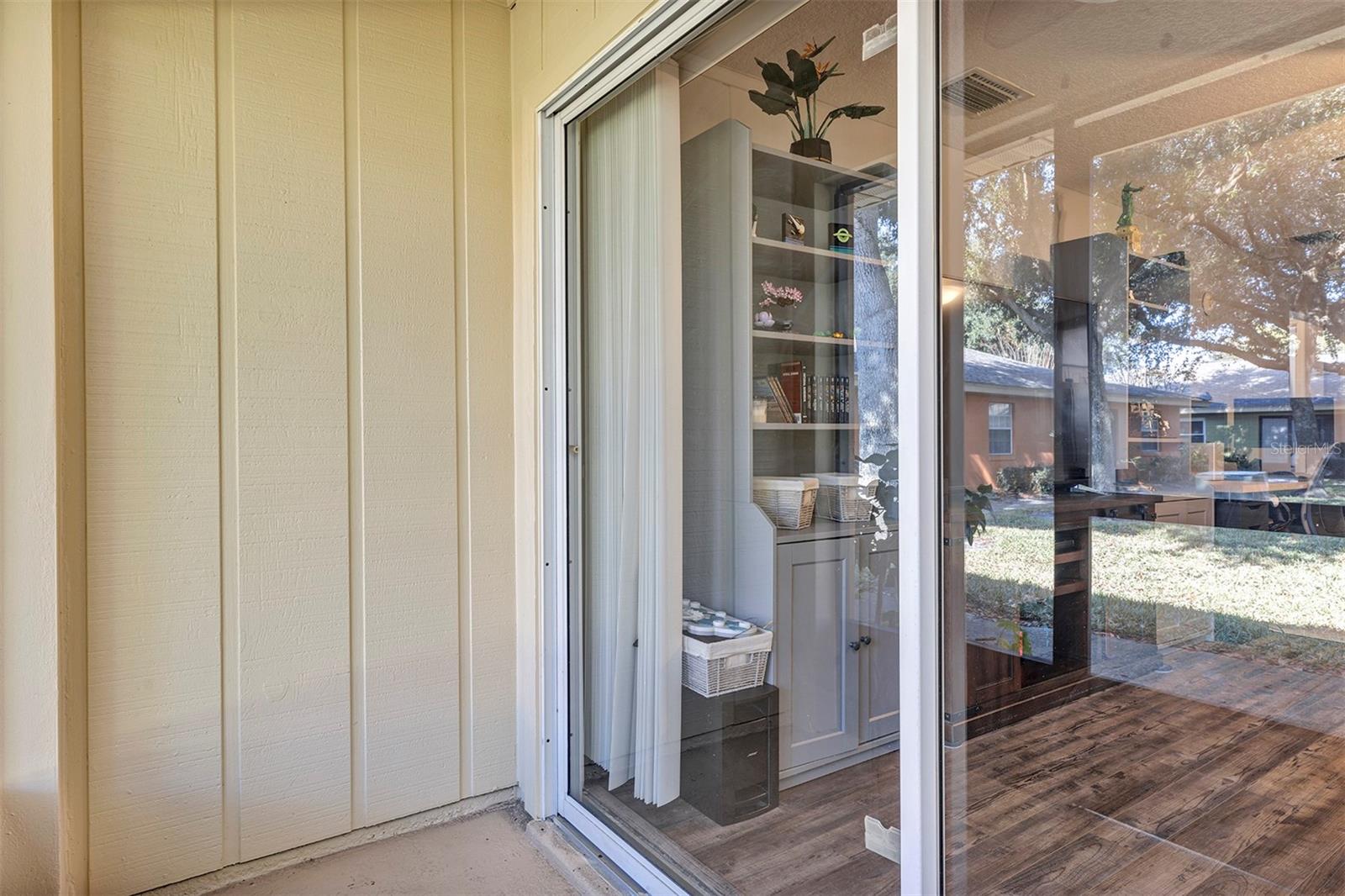 Image 15 of 22 For 4876 Tangerine Avenue 4876