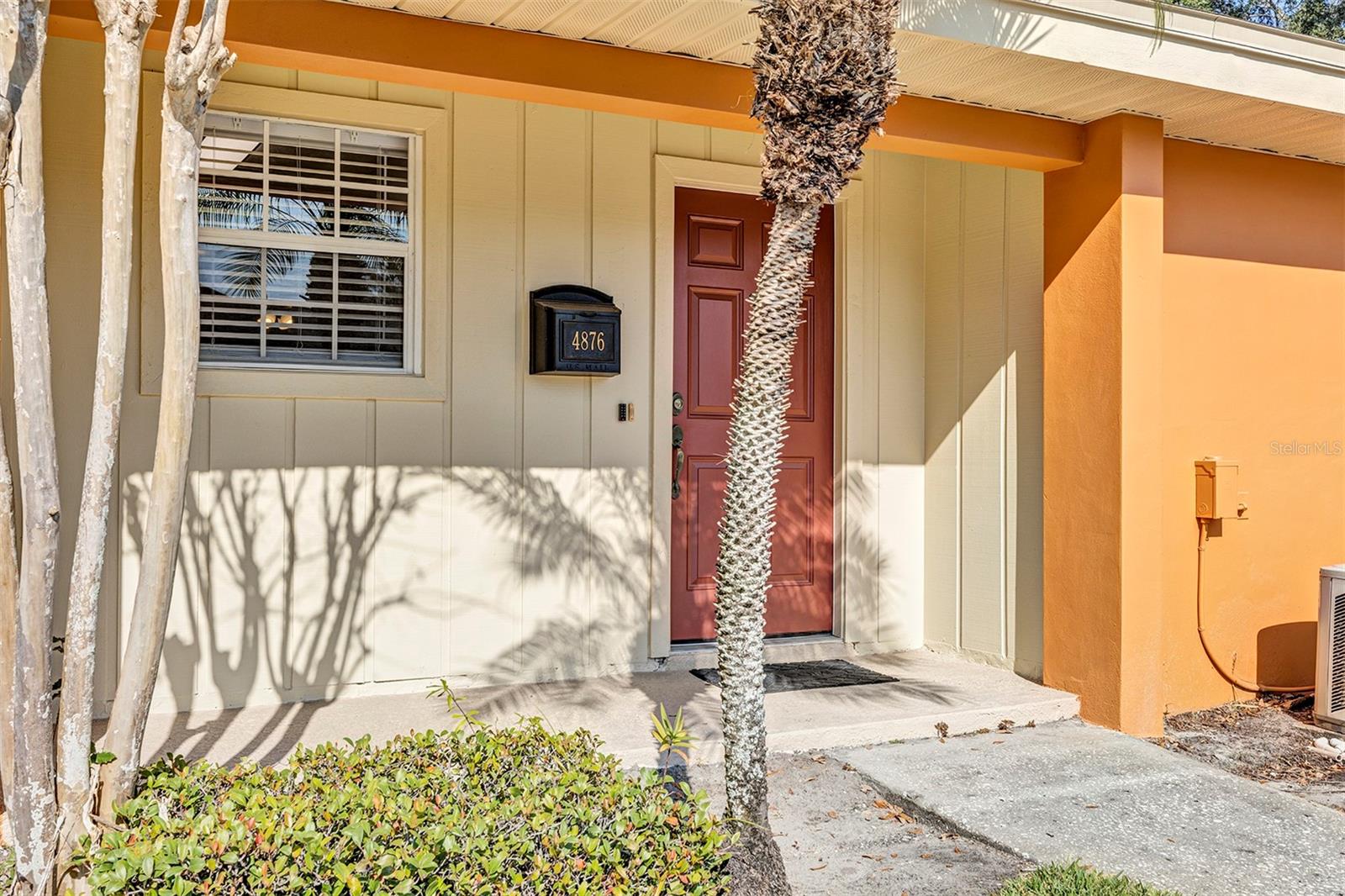 Image 17 of 22 For 4876 Tangerine Avenue 4876