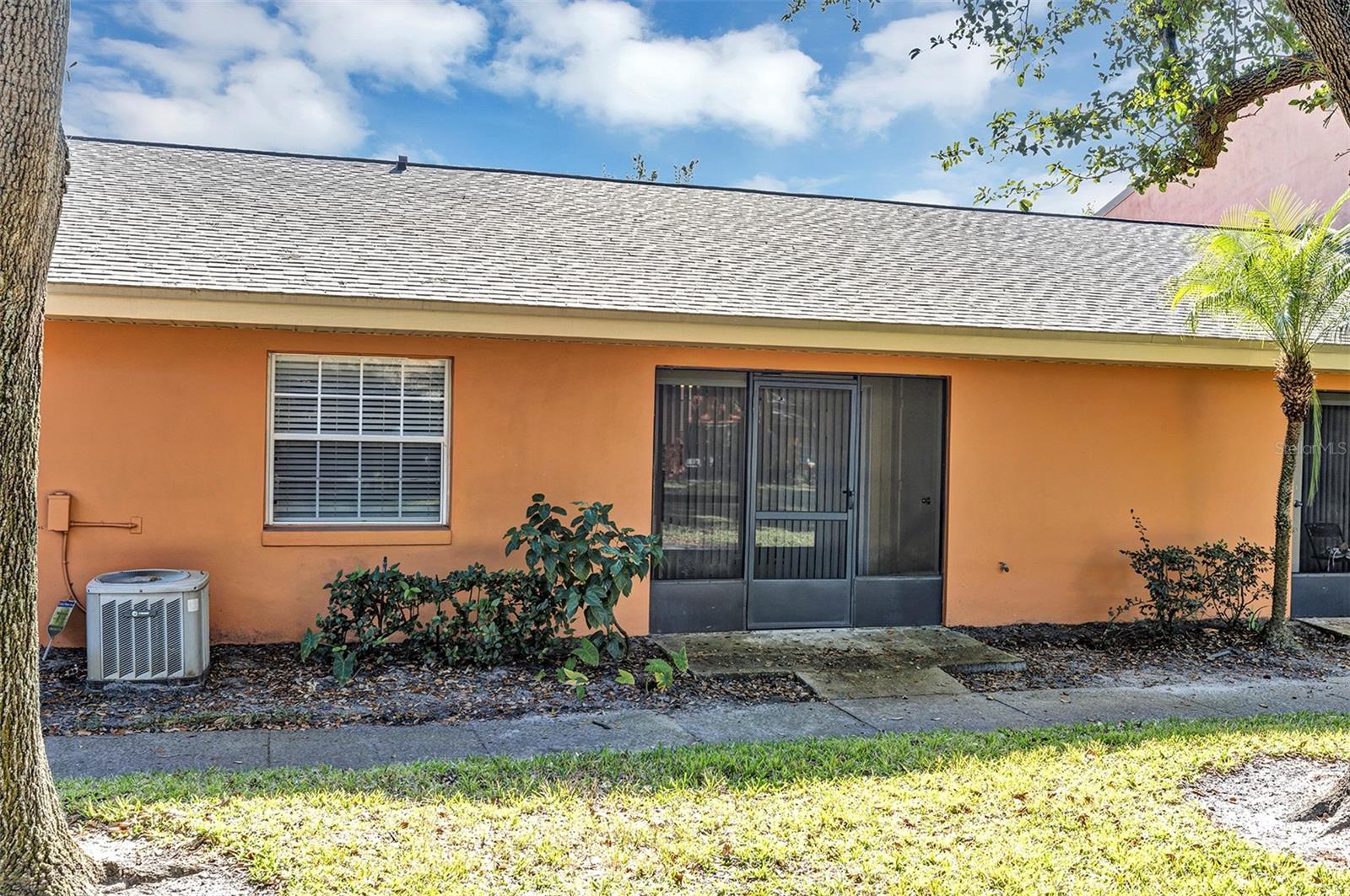 Image 20 of 22 For 4876 Tangerine Avenue 4876