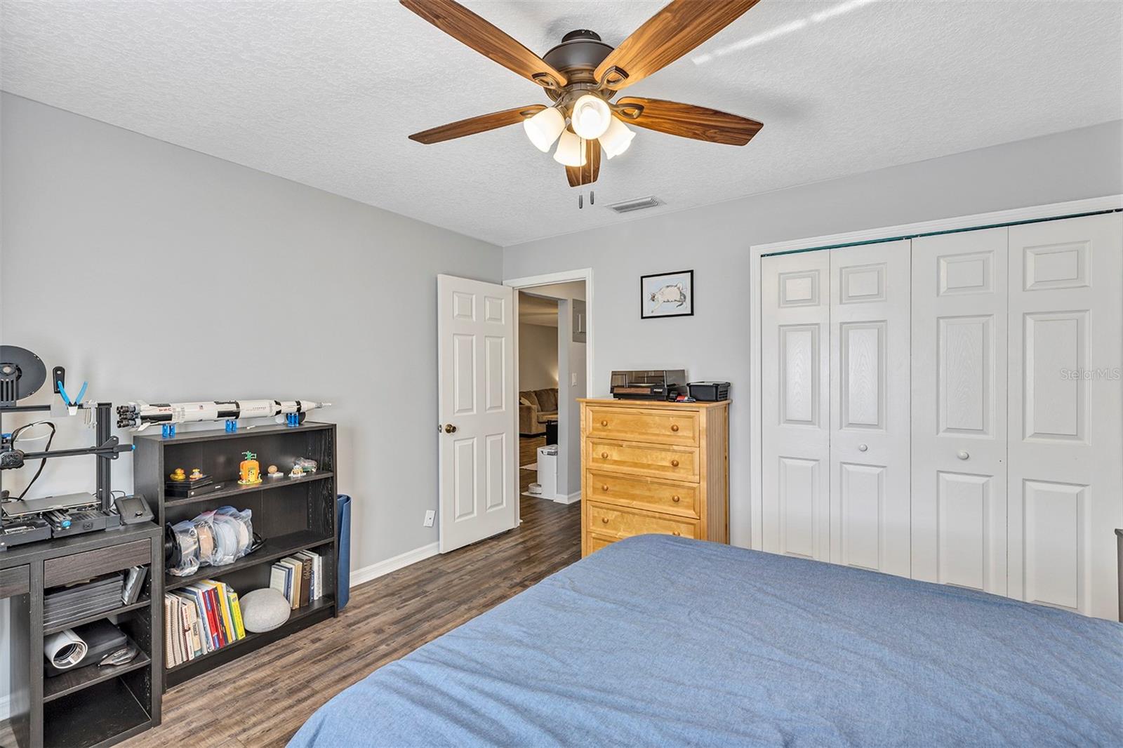 Image 8 of 22 For 4876 Tangerine Avenue 4876