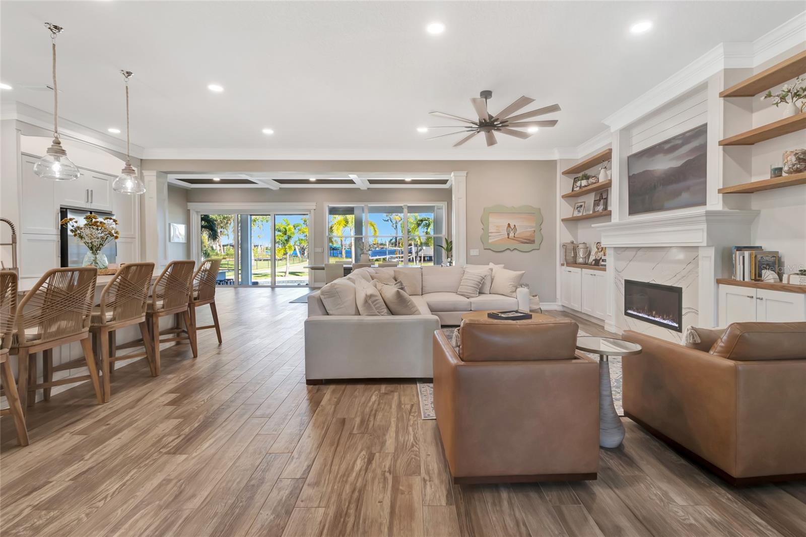 Image 13 of 61 For 10303 Thompson Place