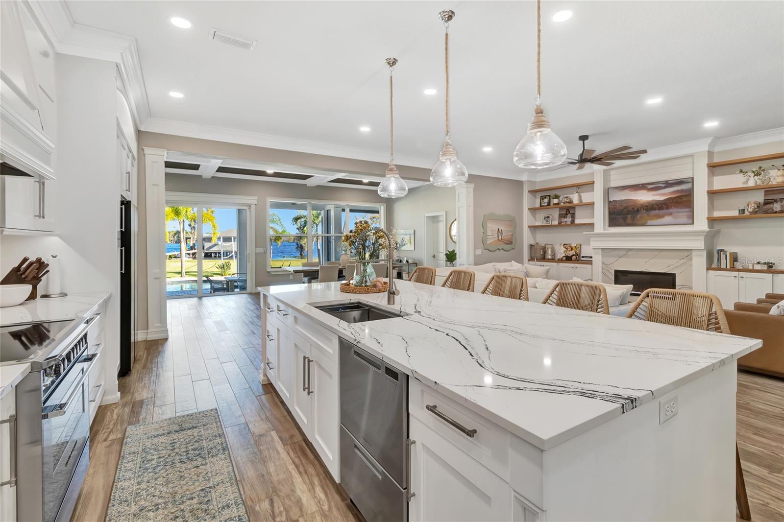 Image 15 of 61 For 10303 Thompson Place