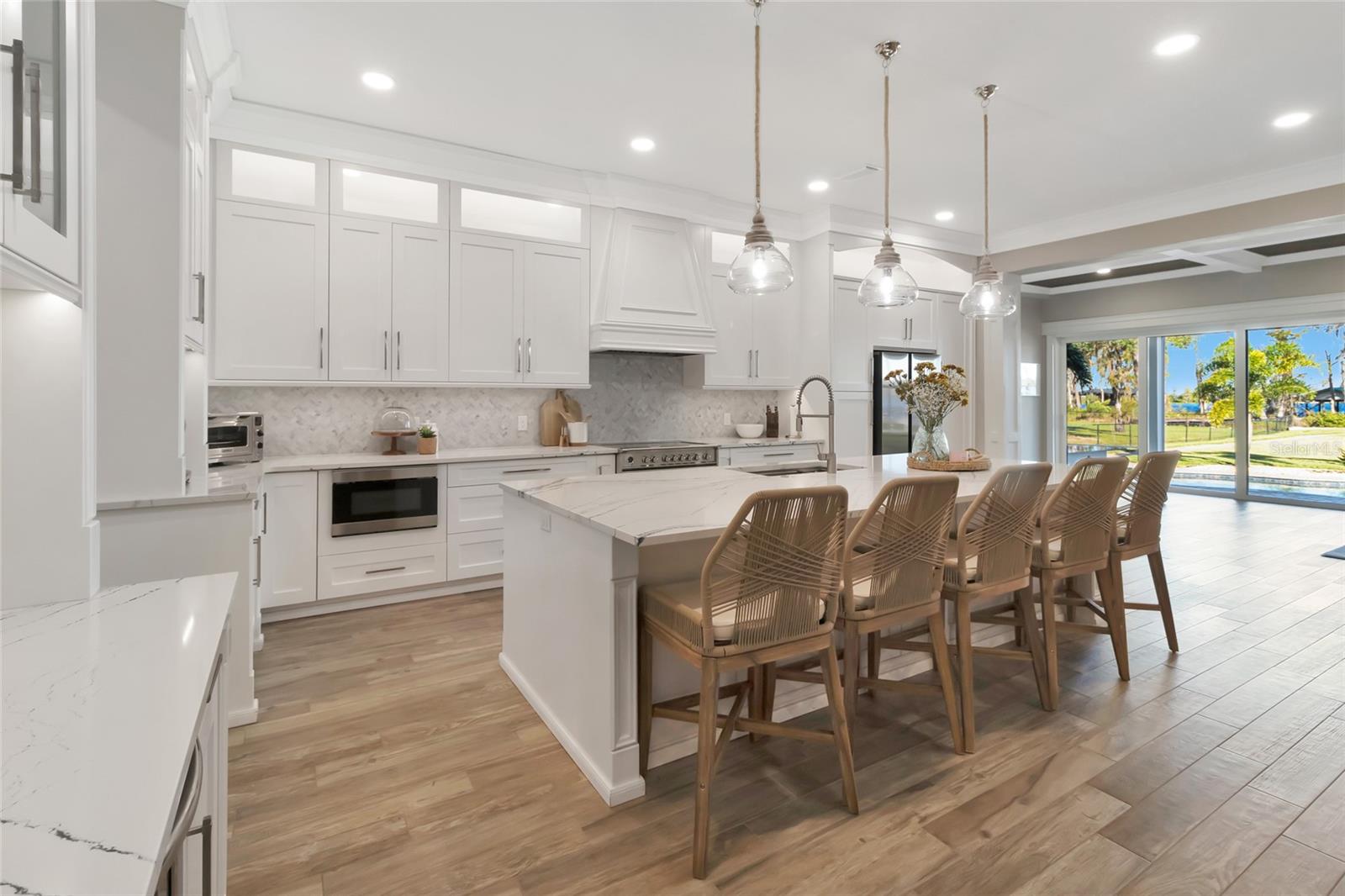 Image 16 of 61 For 10303 Thompson Place