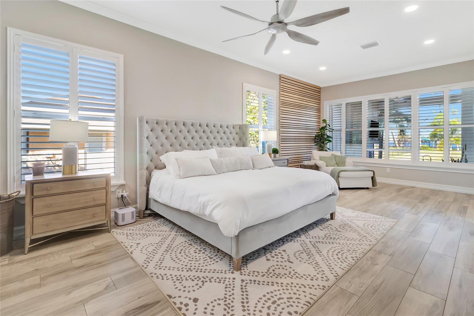 Image 25 of 61 For 10303 Thompson Place