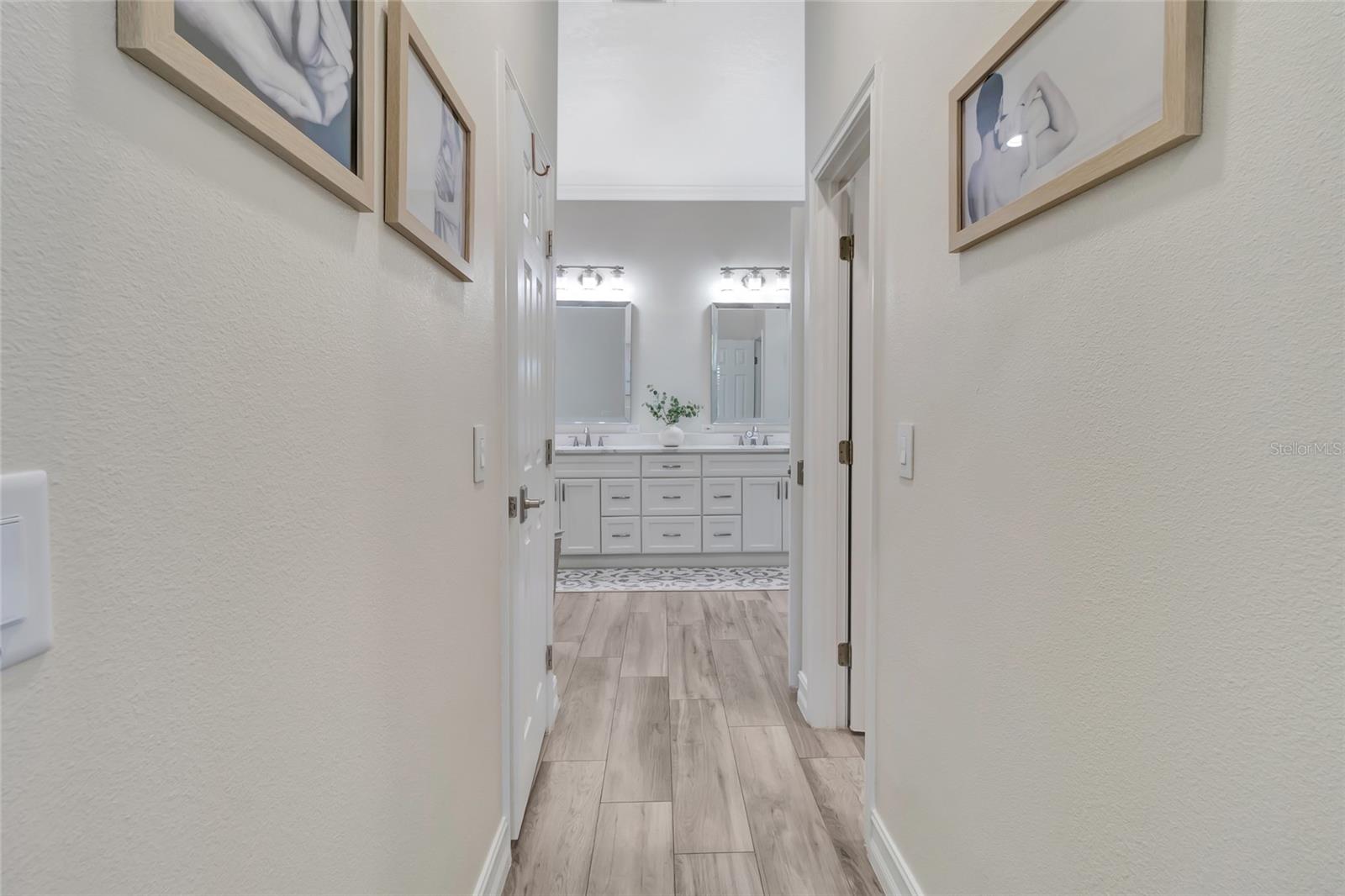 Image 29 of 61 For 10303 Thompson Place