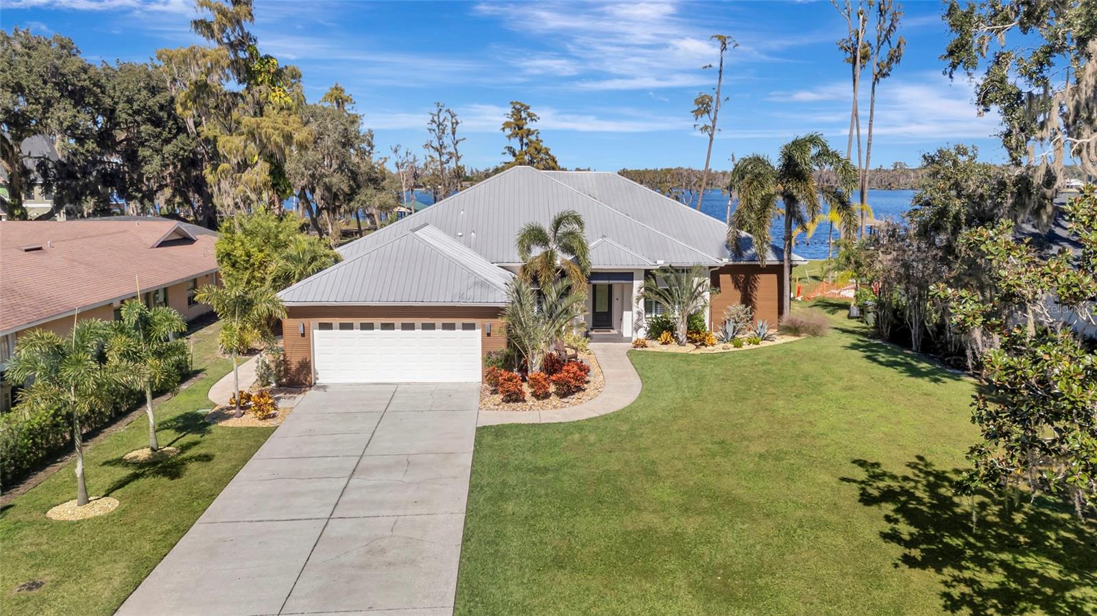 Image 3 of 61 For 10303 Thompson Place