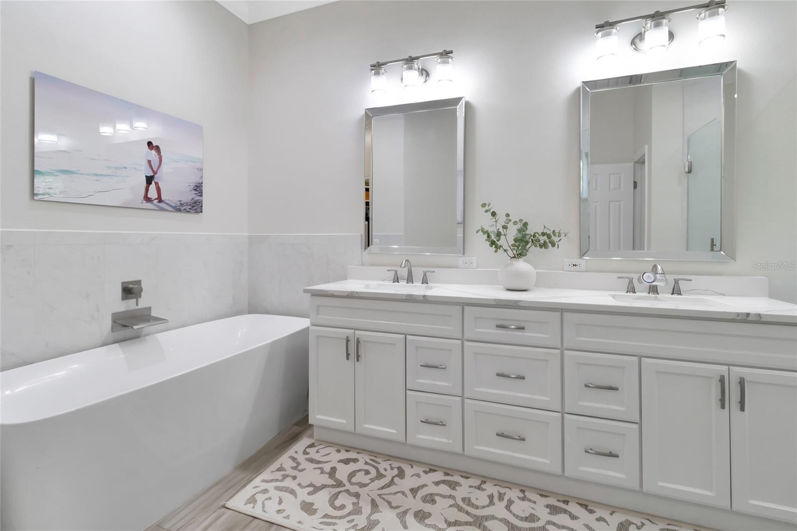 Image 30 of 61 For 10303 Thompson Place