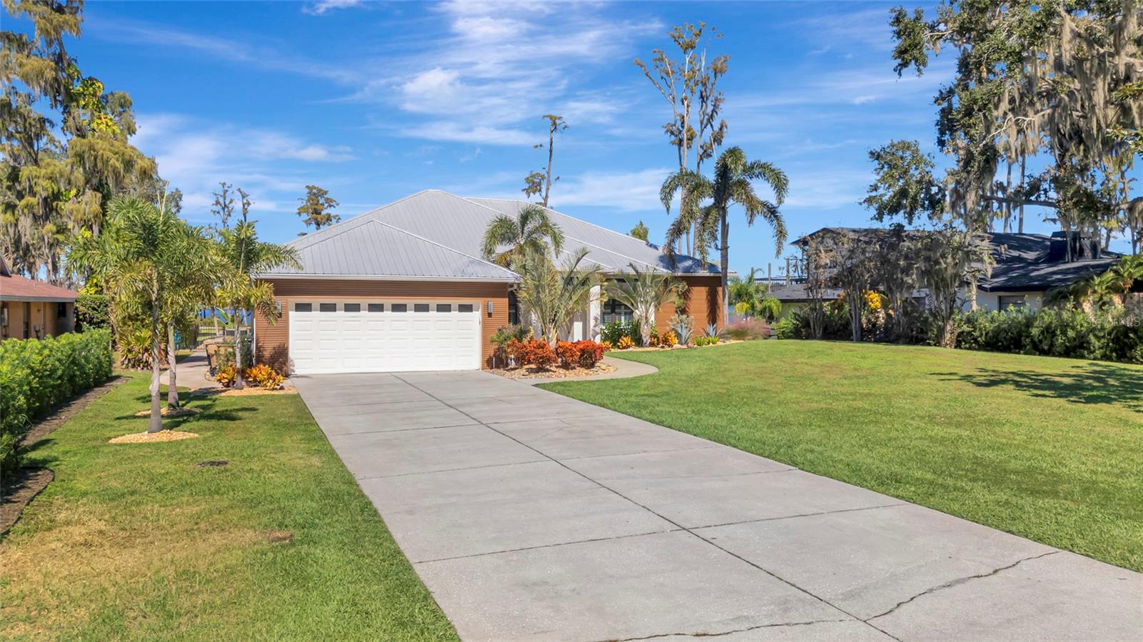 Image 58 of 61 For 10303 Thompson Place