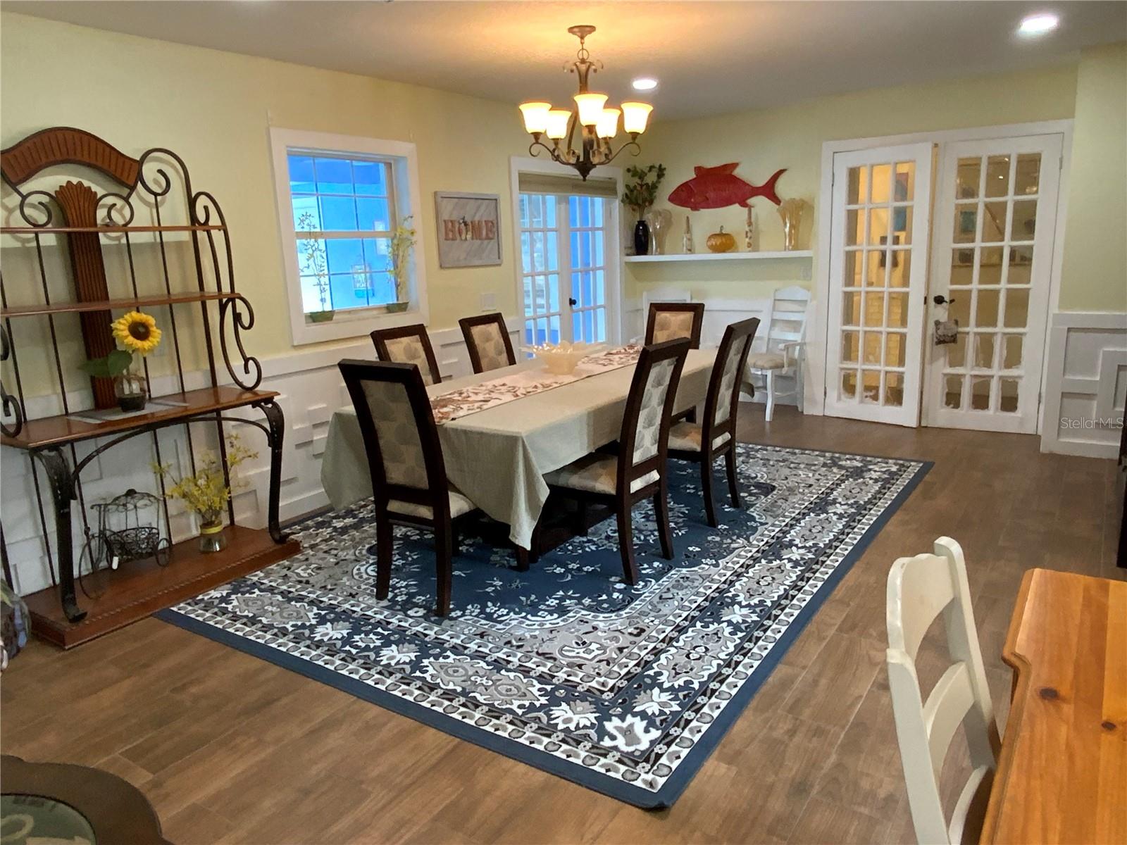 Image 13 of 100 For 39742 Gella Way