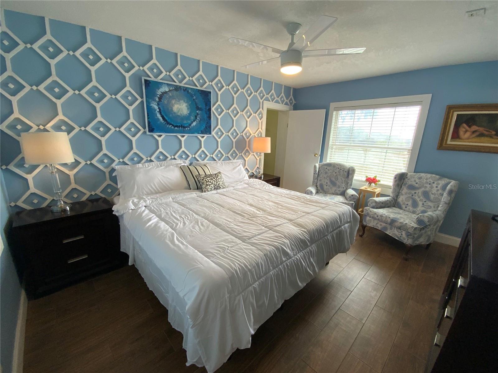 Image 16 of 100 For 39742 Gella Way