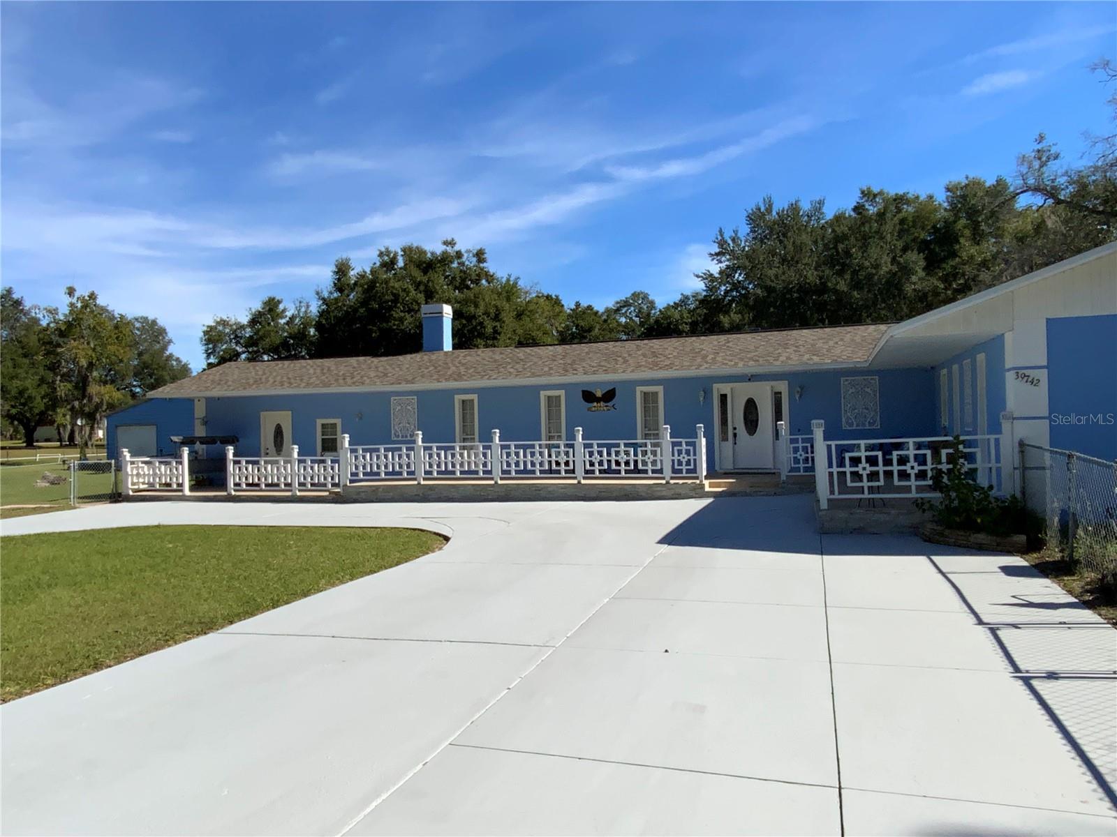 Image 2 of 100 For 39742 Gella Way