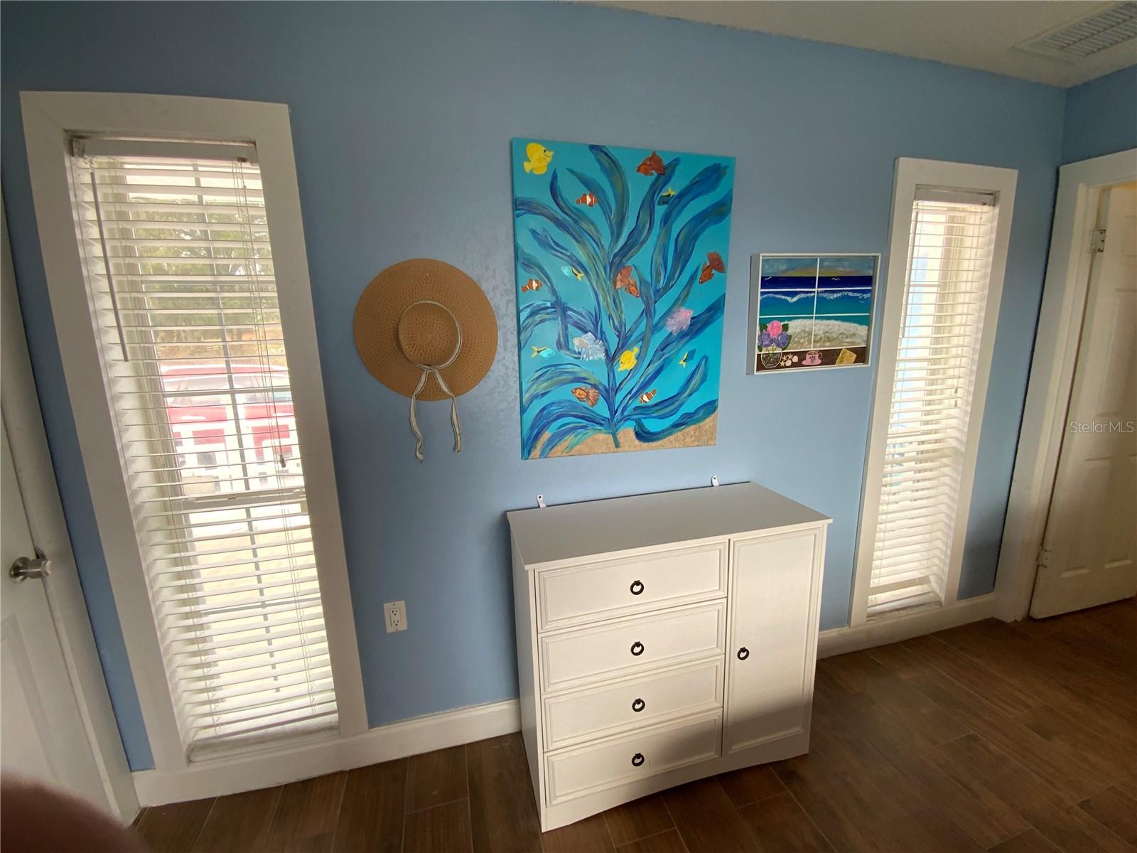 Image 21 of 100 For 39742 Gella Way