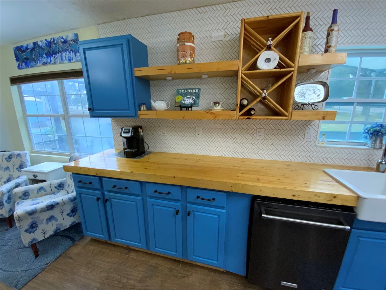 Image 24 of 100 For 39742 Gella Way