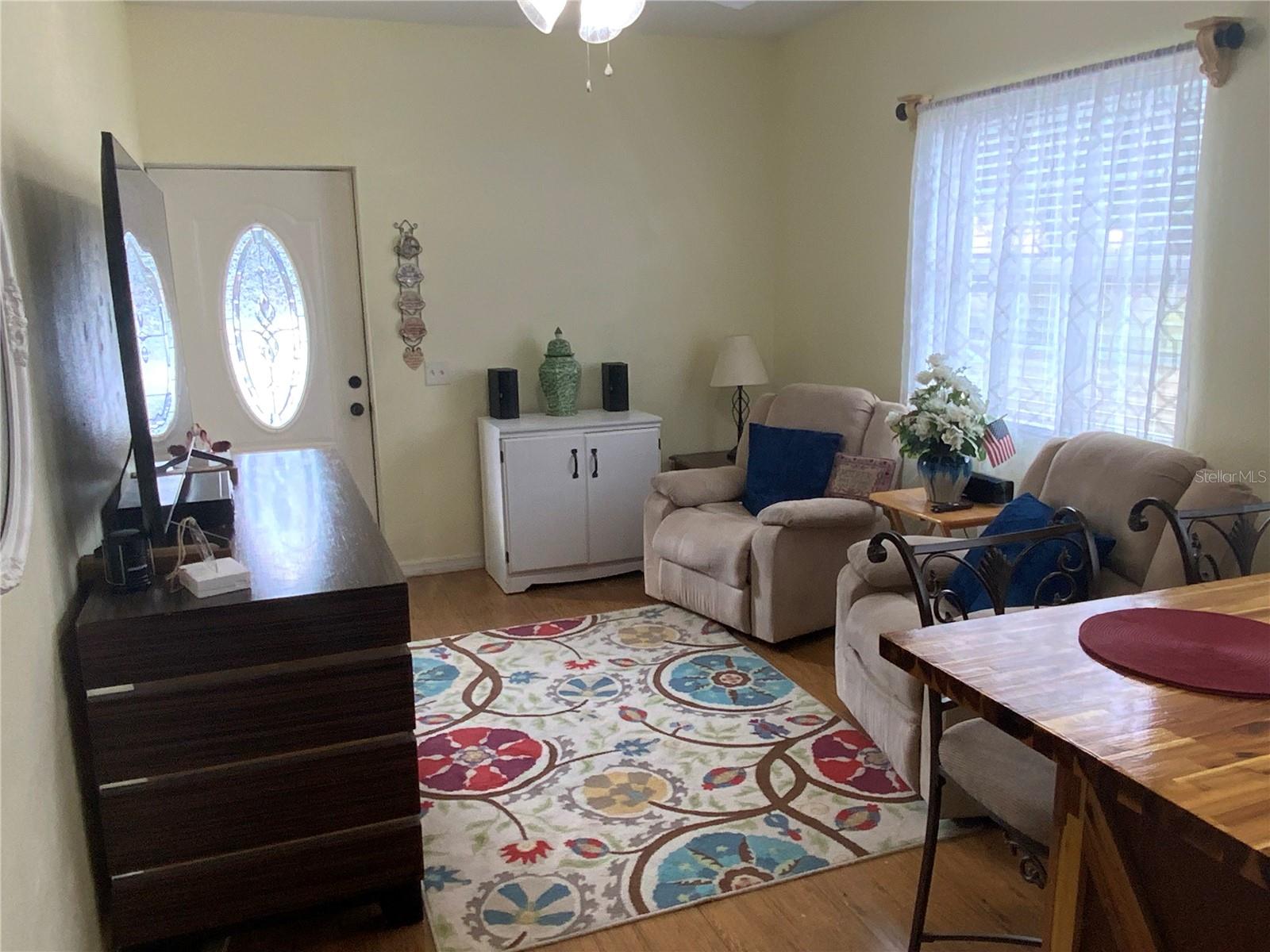 Image 38 of 100 For 39742 Gella Way