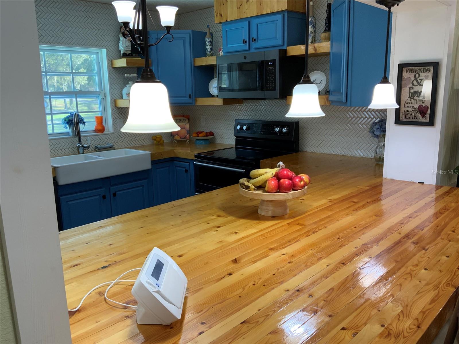 Image 56 of 100 For 39742 Gella Way