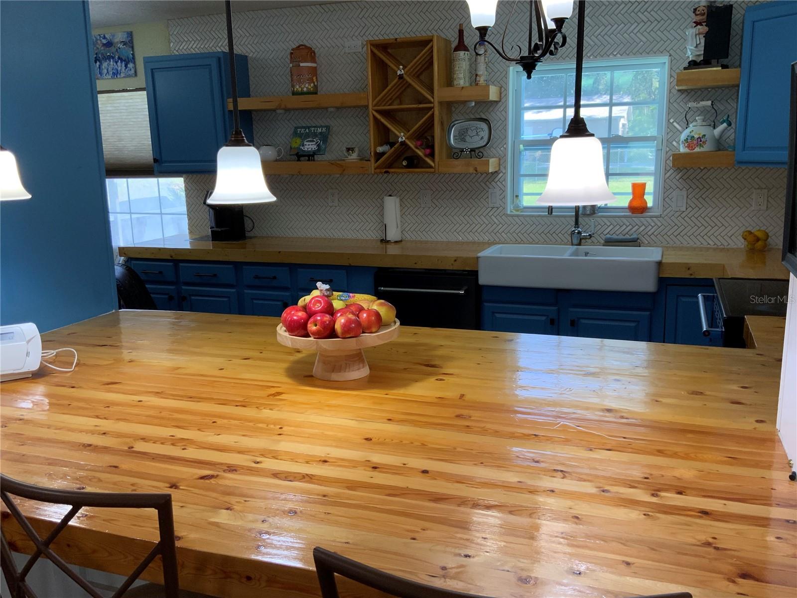 Image 57 of 100 For 39742 Gella Way