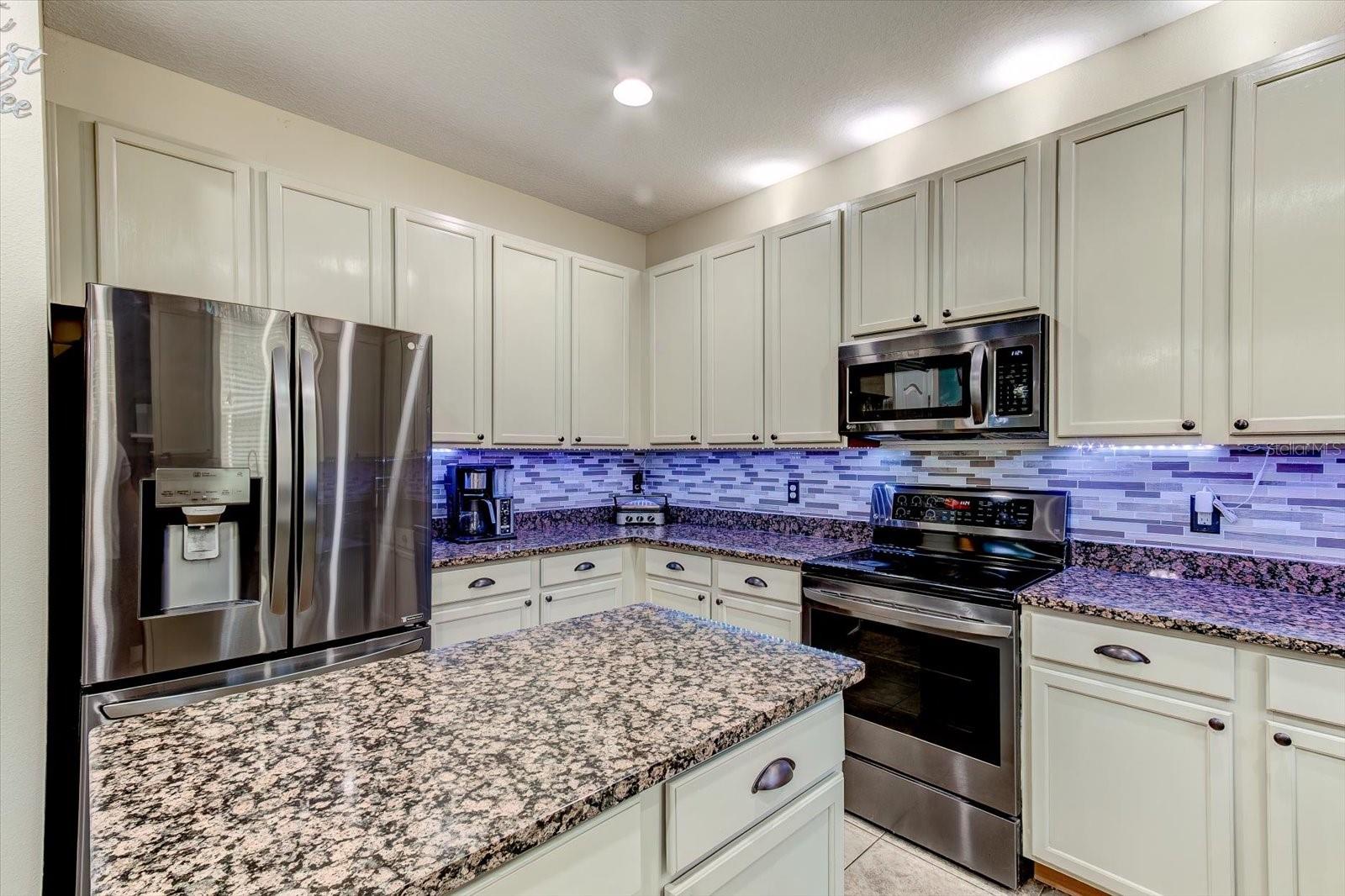 Image 17 of 64 For 2943 Etowah Park Boulevard