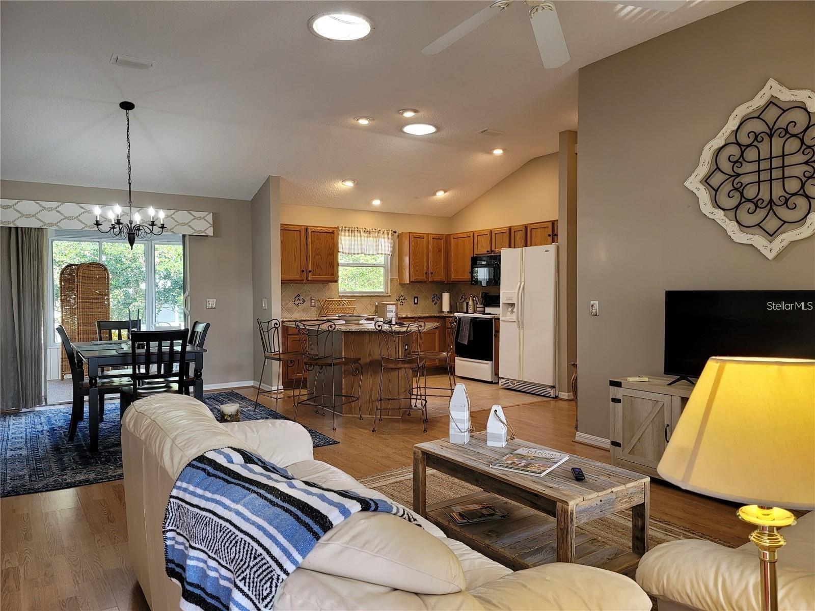 Image 4 of 19 For 1317 Jimenez Court