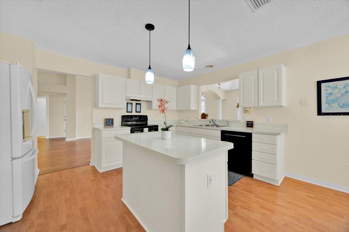 Image 12 of 34 For 528 Carrera Drive