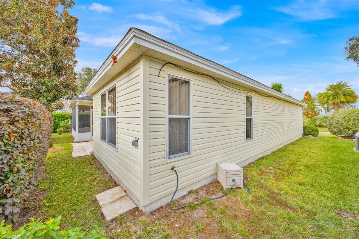 Image 30 of 34 For 528 Carrera Drive