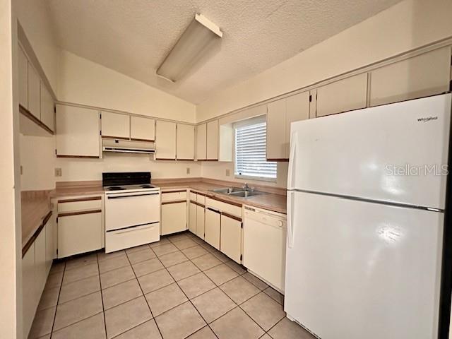 Image 3 of 9 For 32801 Lake Square Court