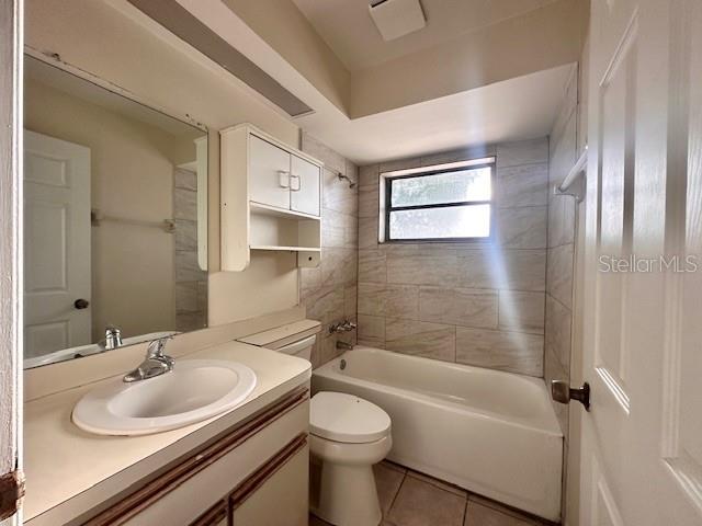 Image 7 of 9 For 32801 Lake Square Court