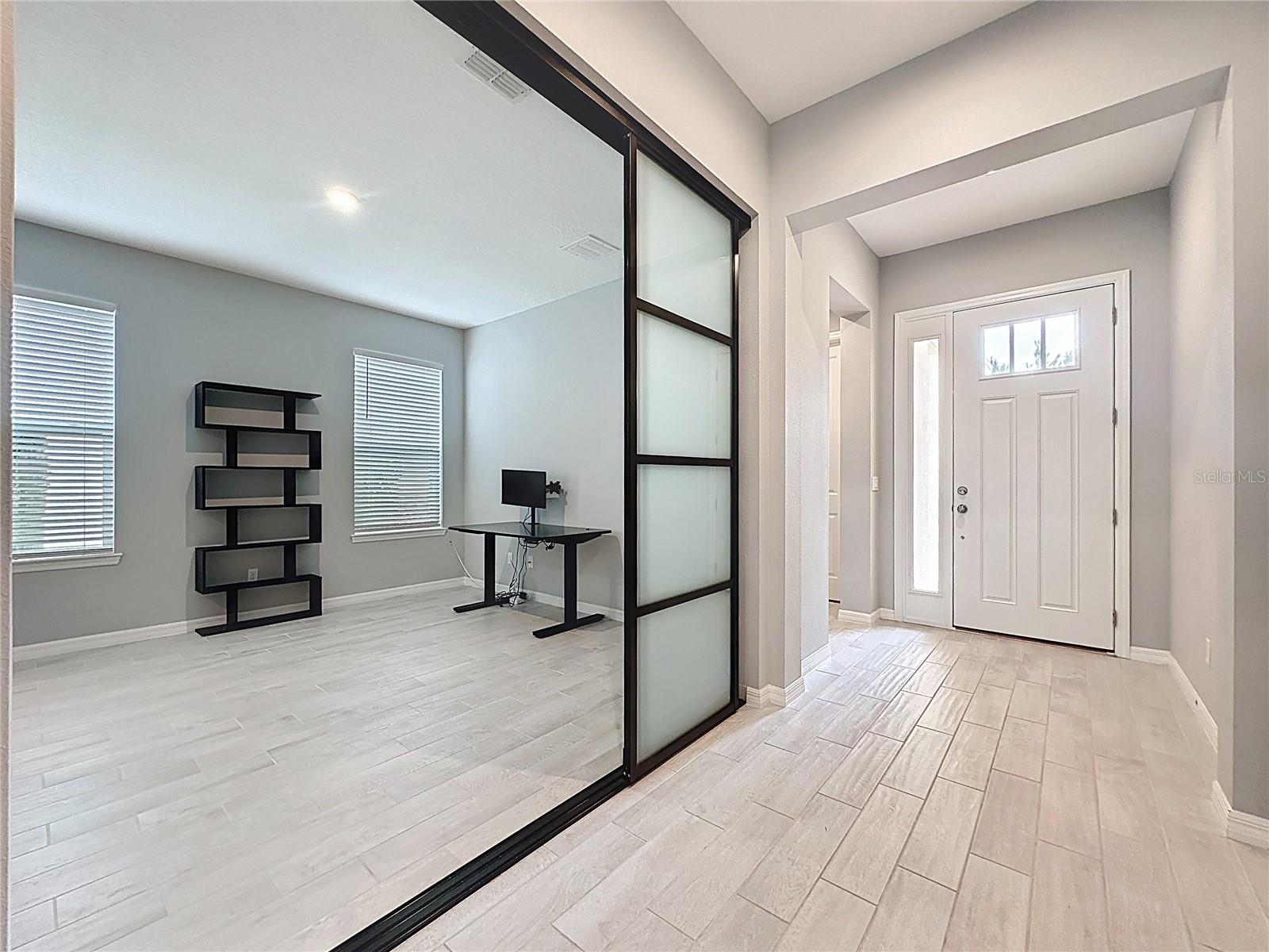 Image 19 of 79 For 2697 Hilltop Road