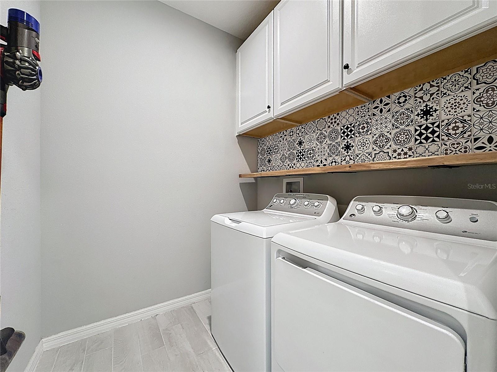 Image 30 of 79 For 2697 Hilltop Road