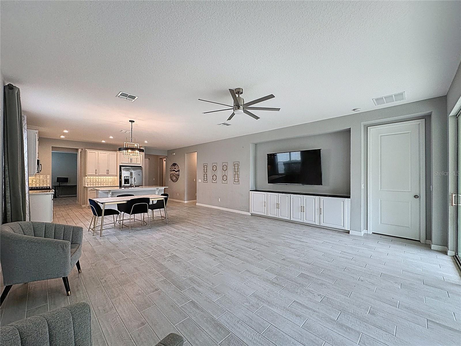 Image 42 of 79 For 2697 Hilltop Road