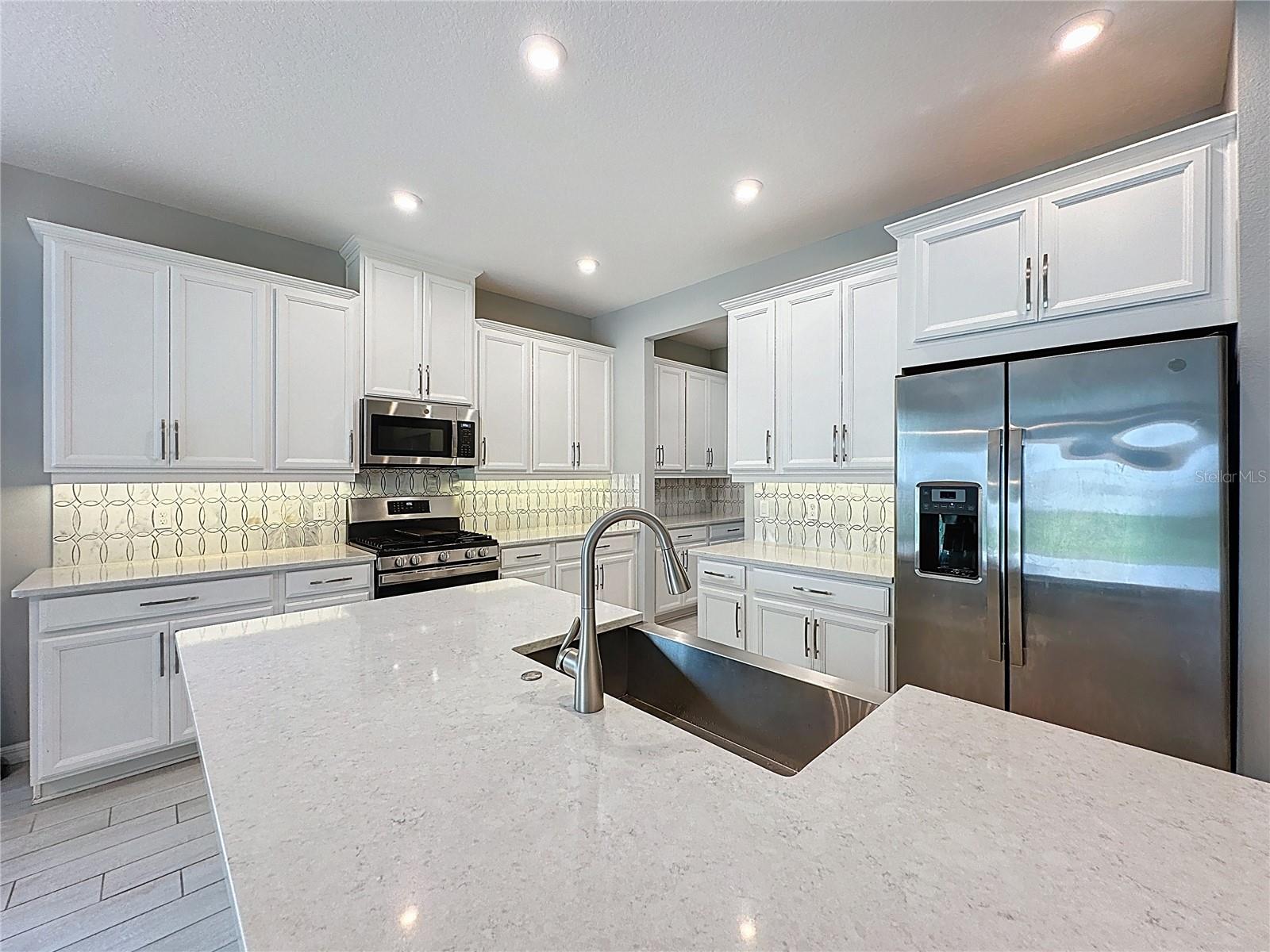 Image 50 of 79 For 2697 Hilltop Road