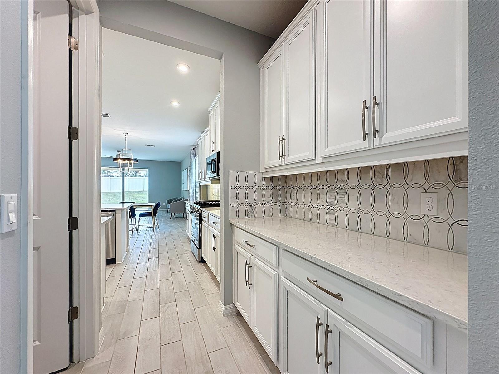 Image 54 of 79 For 2697 Hilltop Road