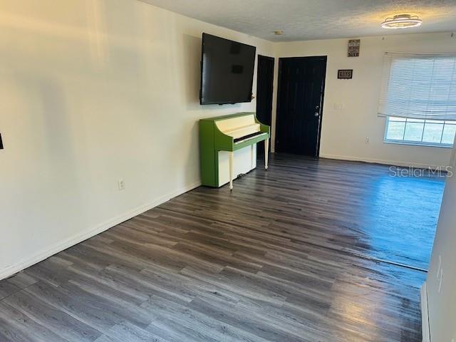 Image 4 of 26 For 12161 87th Court